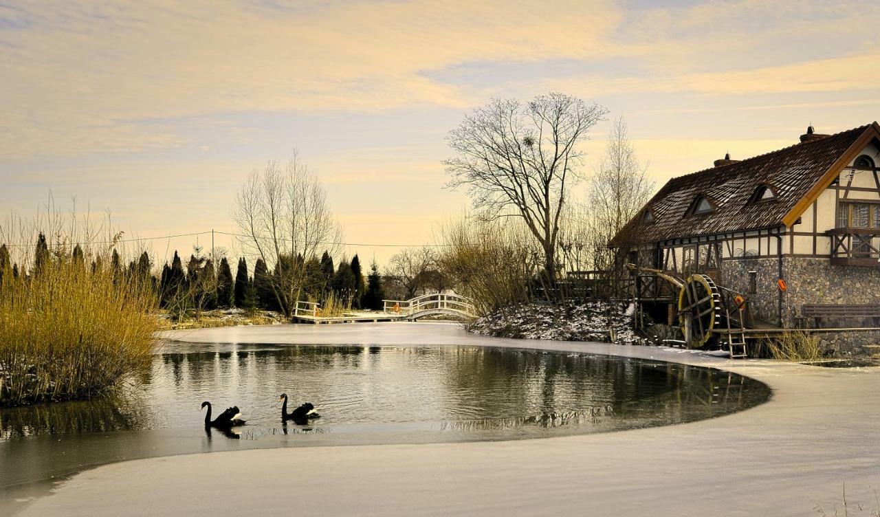 Dom Na Wodzie Mazury Villa Dzwierzuty Exterior foto