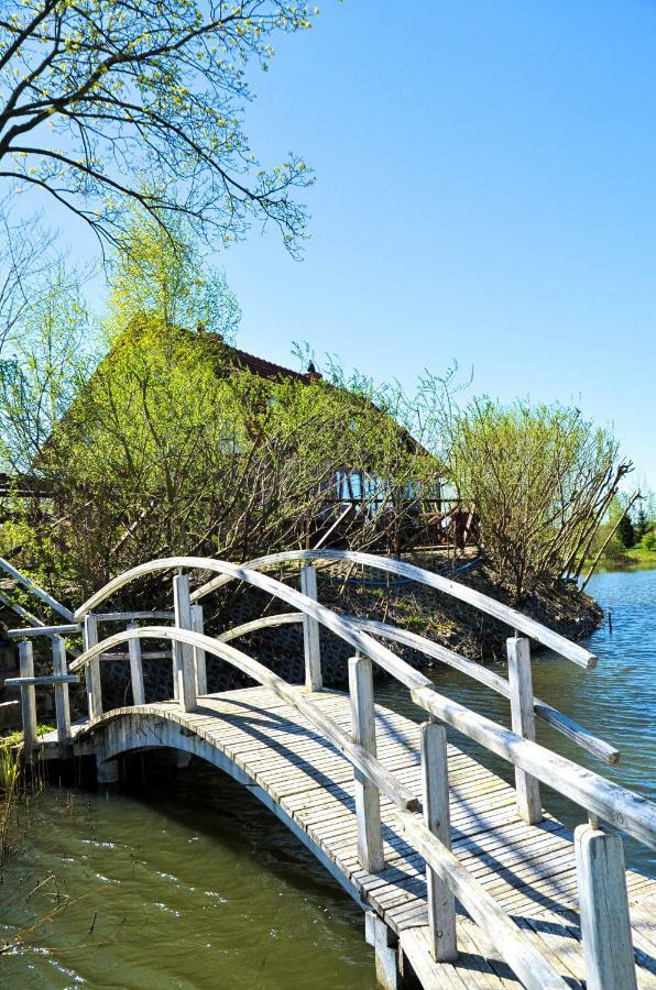 Dom Na Wodzie Mazury Villa Dzwierzuty Exterior foto